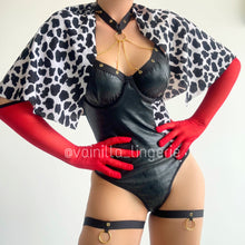 Cargar imagen en el visor de la galería, Cruella Negro