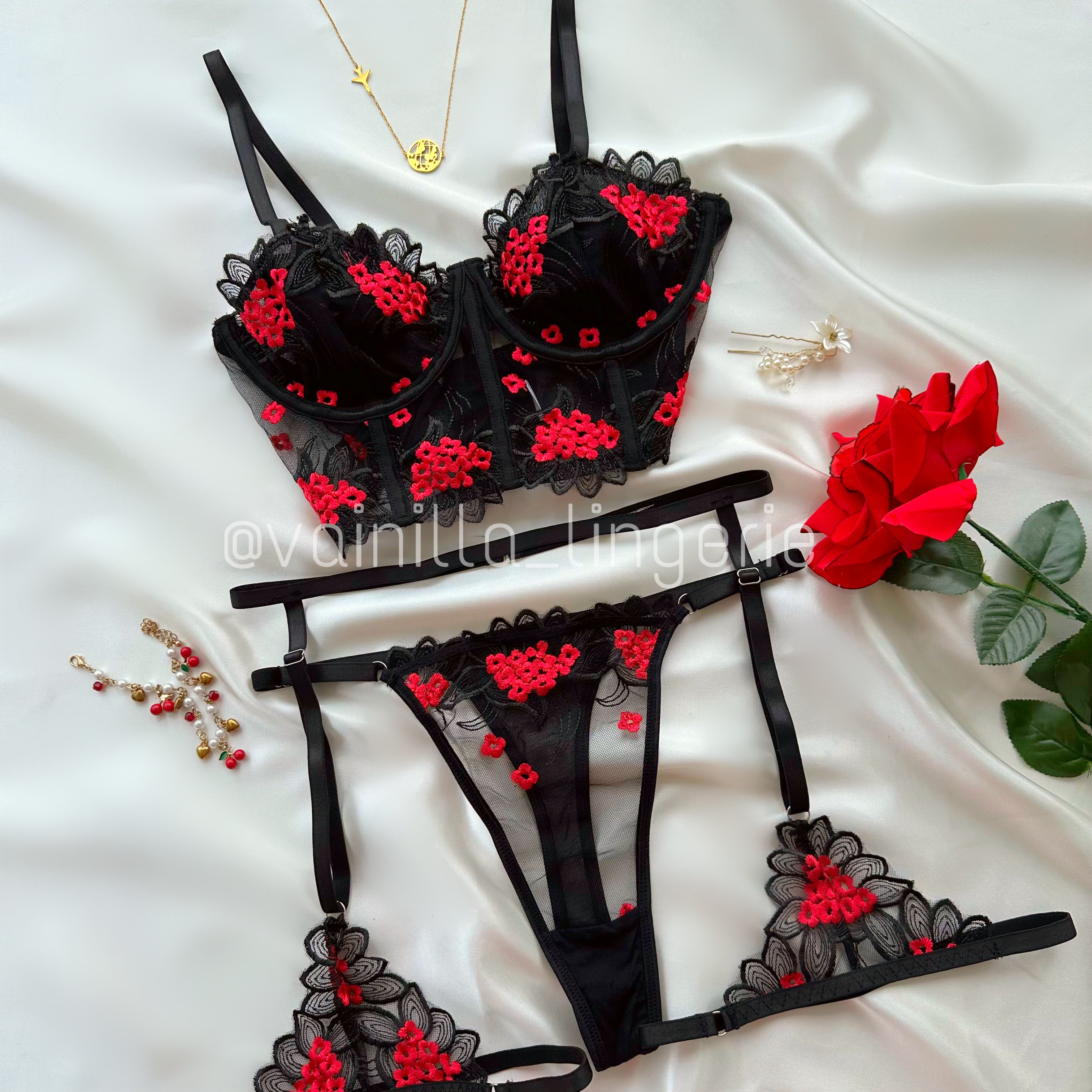Set Simona negro con rojo