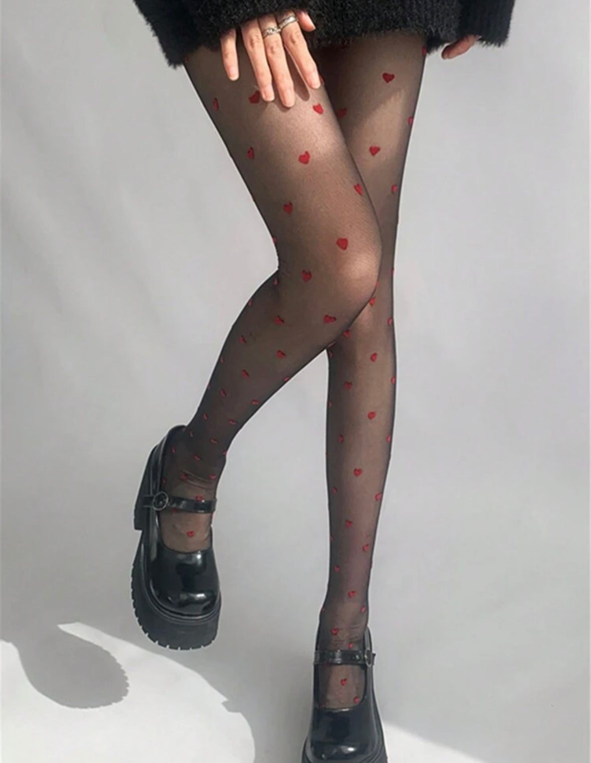 Medias corazones rojos