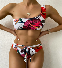 Cargar imagen en el visor de la galería, Bikini Cartagena
